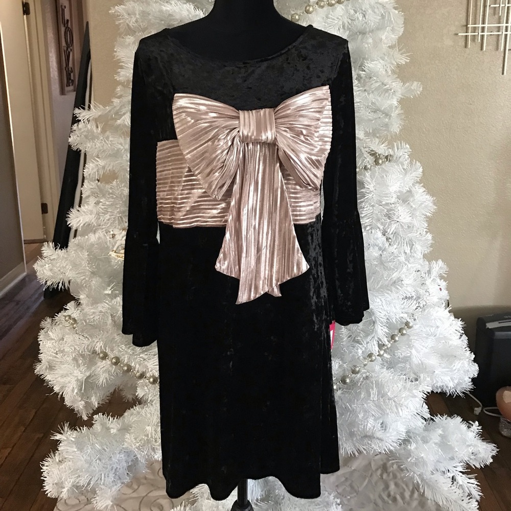Xhilaration velvet bow dress